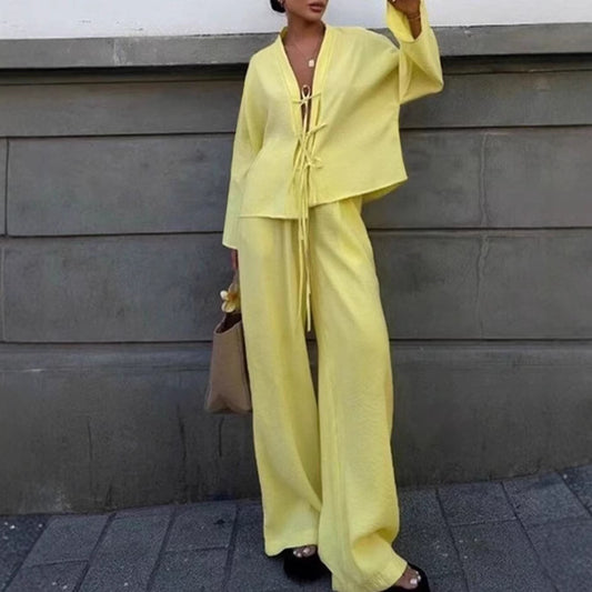 Audrey – Ensemble Chemise et Pantalon à Lacets