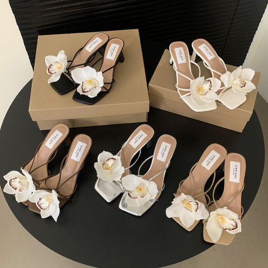Julie – Sandales Romaines à Fleur Détachable