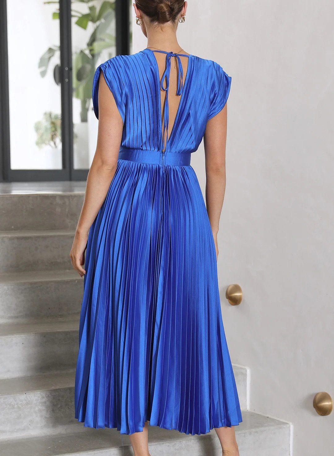 Donna – Robe Plissée avec Col en V