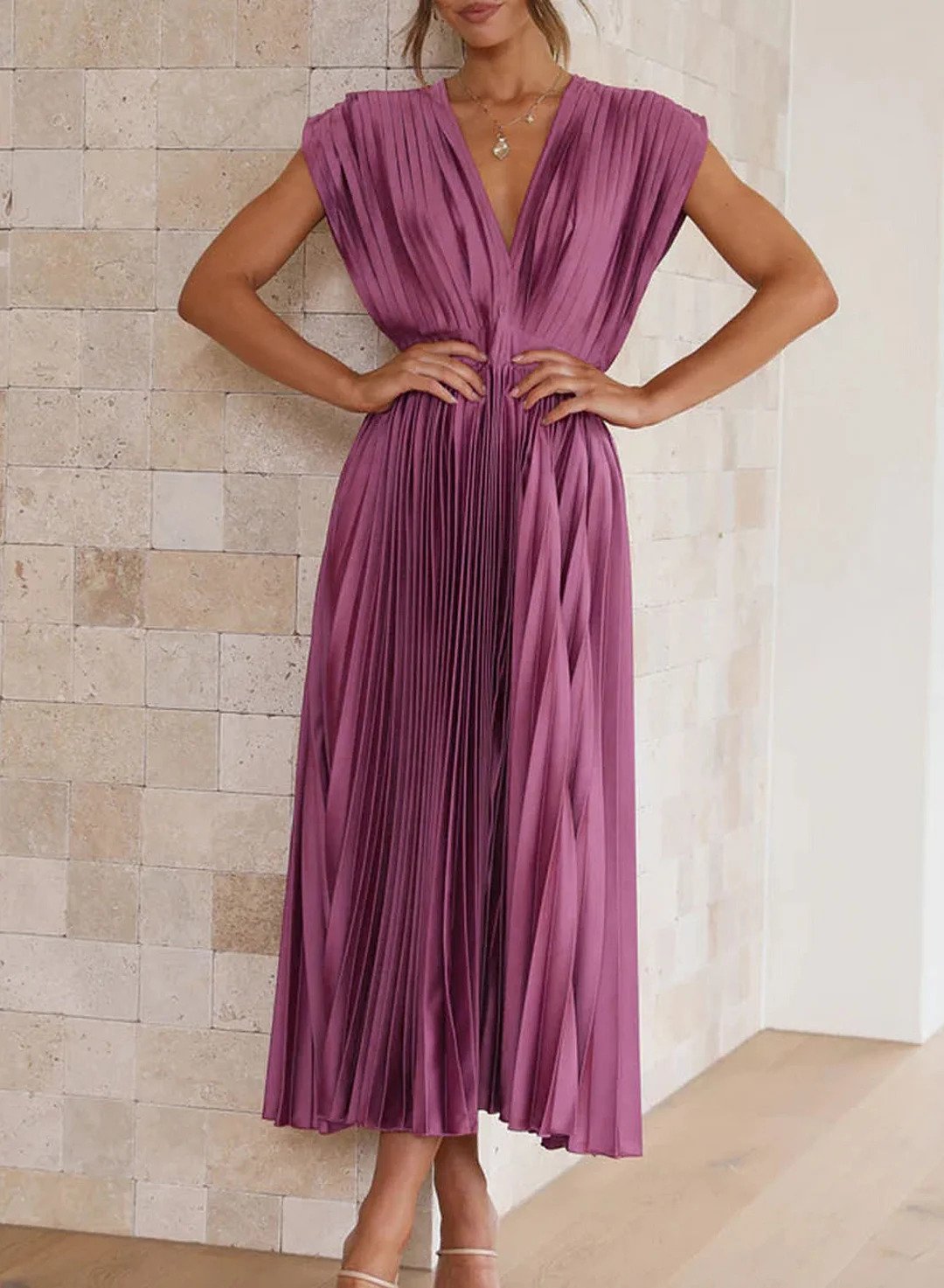 Donna – Robe Plissée avec Col en V