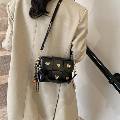 Amy – Petit Sac à Bandoulière Clouté pour Femme